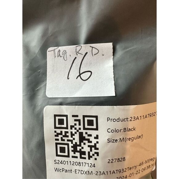 Size M Halara High Waisted Side Pocket Wide Leg Fleece Casual Pants in Black - Picture 6 of 7